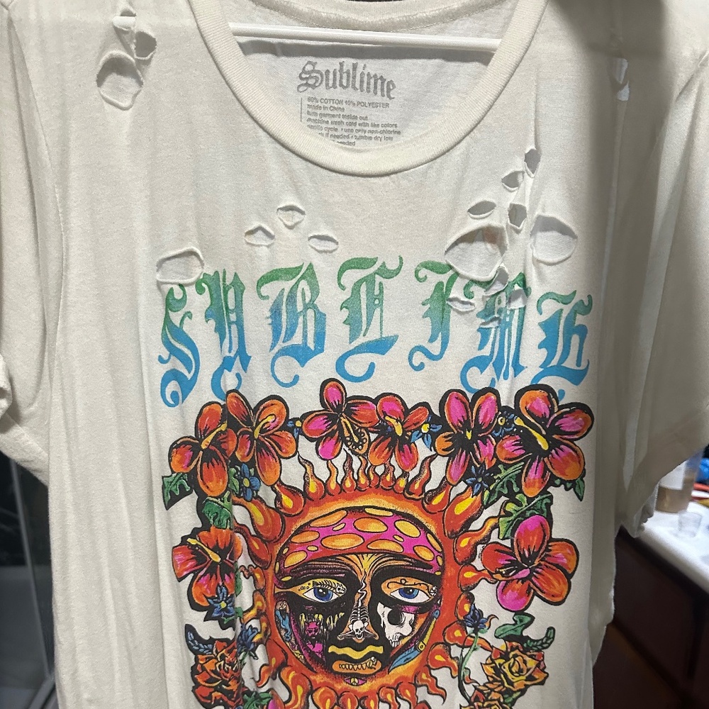 Sublime Torrid size 3 shirt